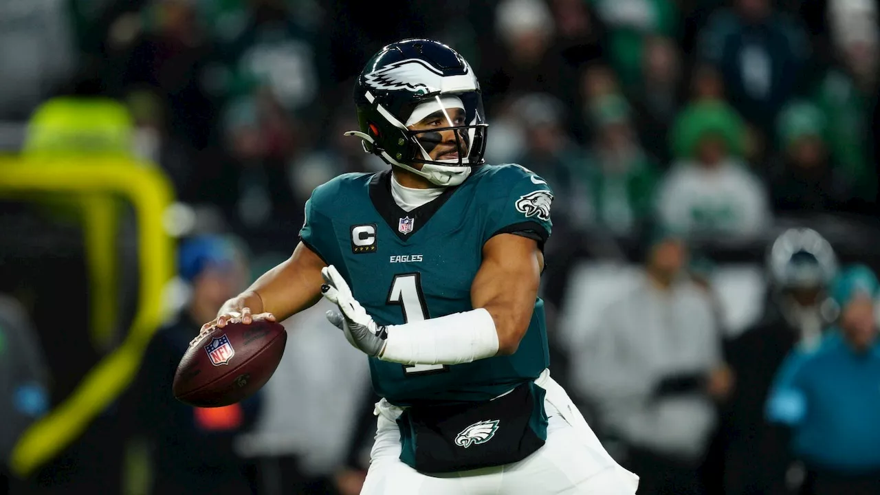 Pickett Starts for Eagles Against Cowboys as Hurts Out