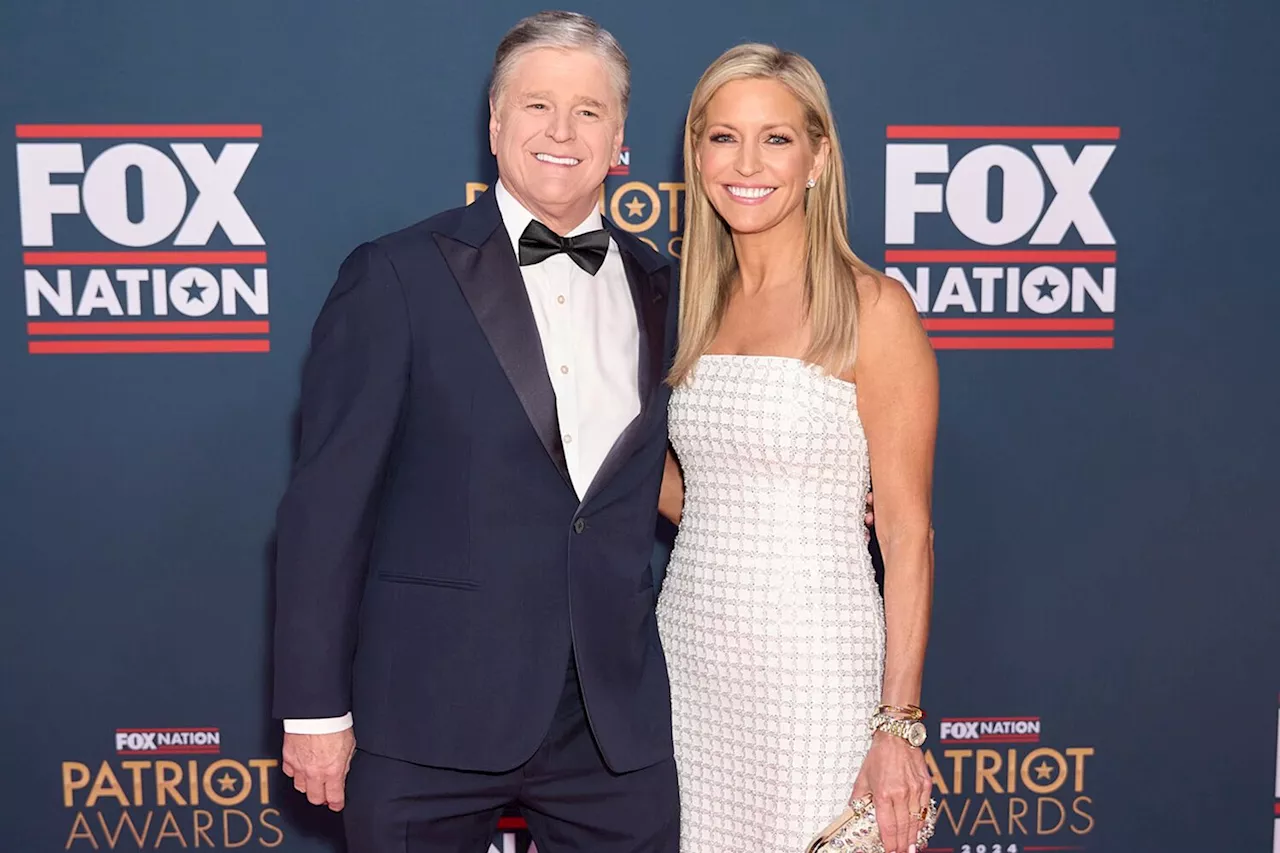 Sean Hannity Proposes to Fellow Fox News Host Ainsley Earhardt on Christmas Day