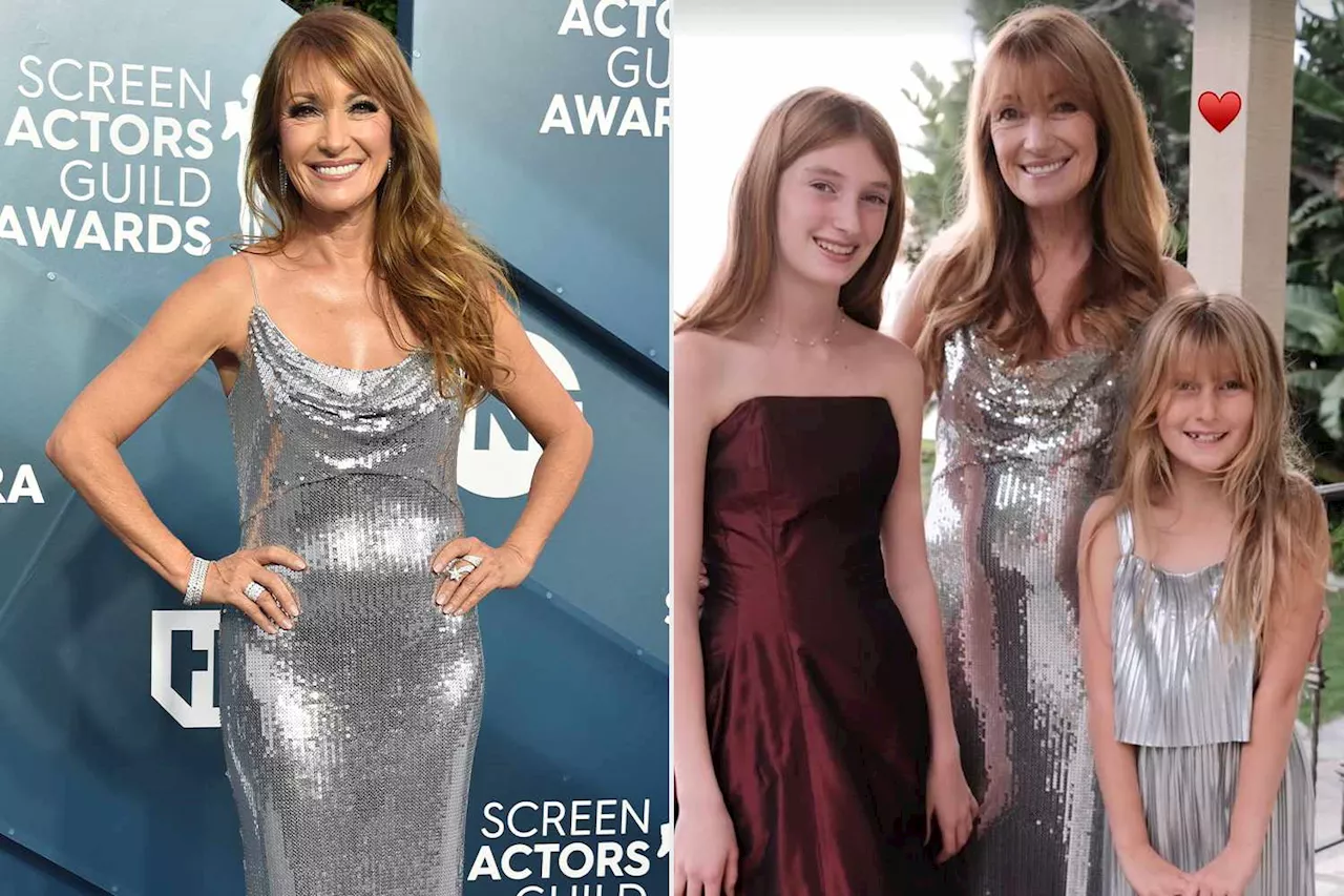 Jane Seymour Poses with 5 of Her Kids in Rare Family Outing