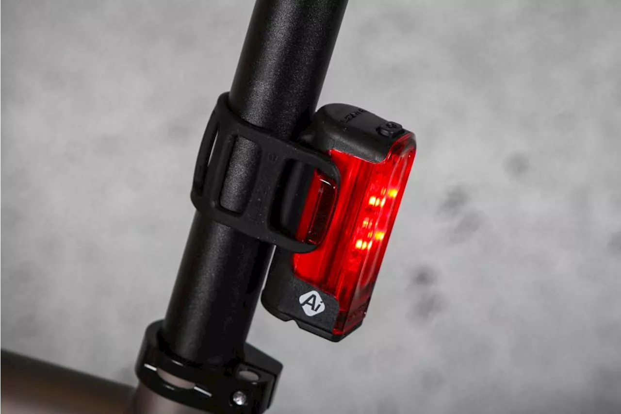 Lezyne Strip Pro AI Alert 400 Review: Does the AI Live Up?