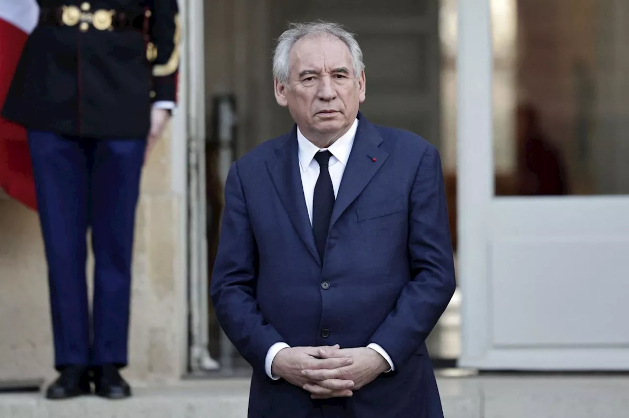 François Bayrou Prend la Main et Se Rend à Mayotte après le Cyclone Chido