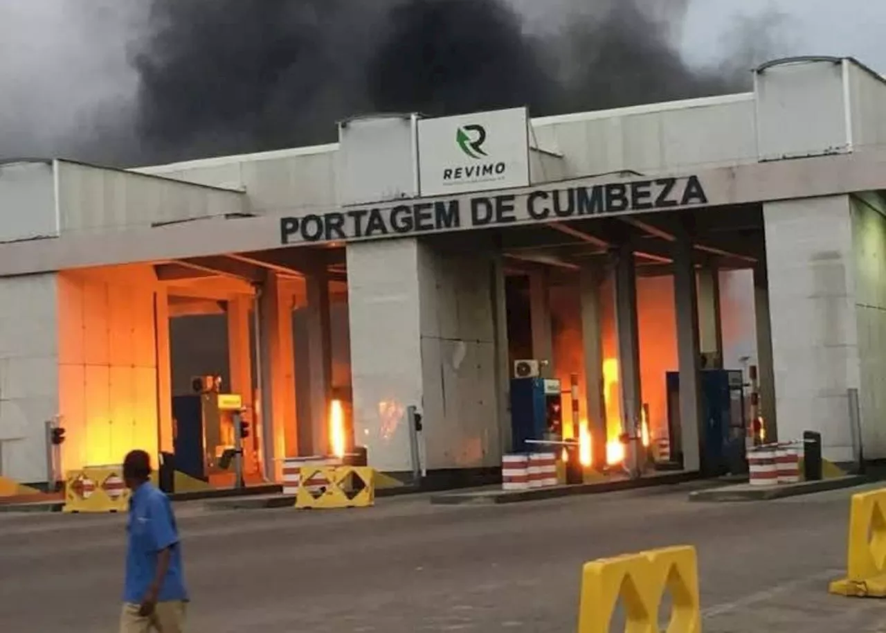 Mozambique Unrest Escalates: Calls for South African Intervention