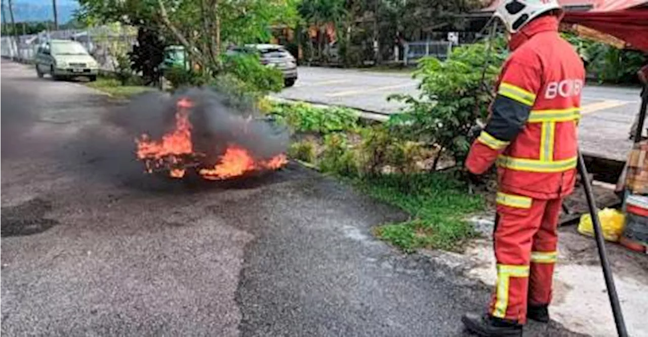 Frustrated Woman Sets Motorcycle on Fire Before Towing