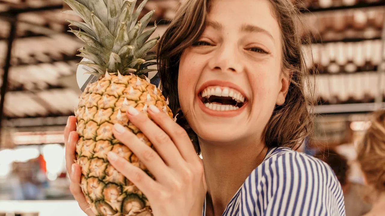 Mangiare solo ananas a cena per compensare gli eccessi delle feste