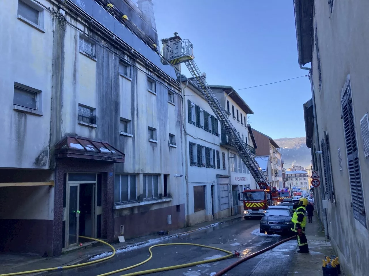 Huit personnes évacuées dans l'incendie de cet appartement à Saint-Claude