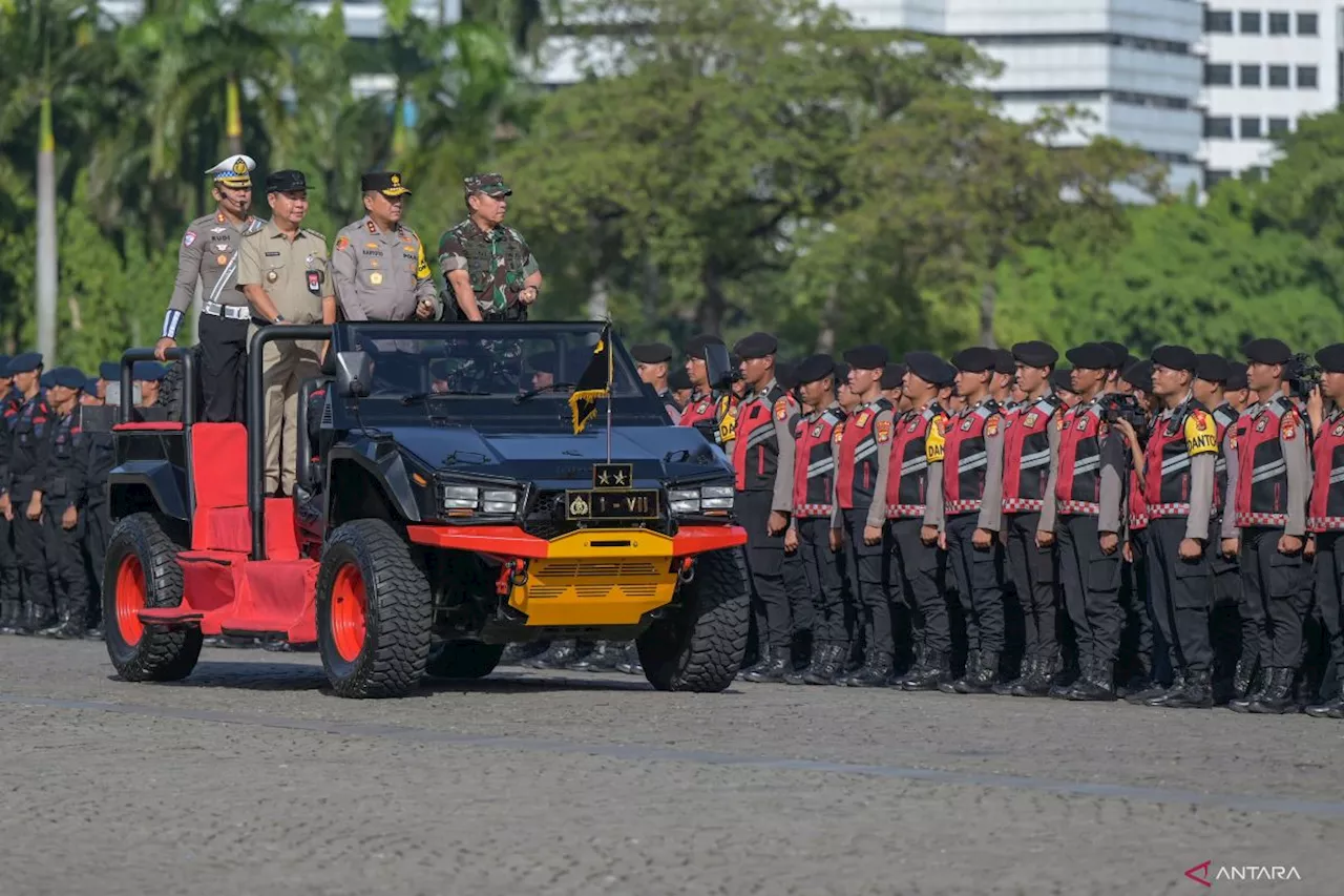 Kapolda Metro Jaya, Pj Gubernur DKI Jakarta, dan Pangdam Jaya Gelar Apel Pasukan Operasi Lilin Jaya 2024