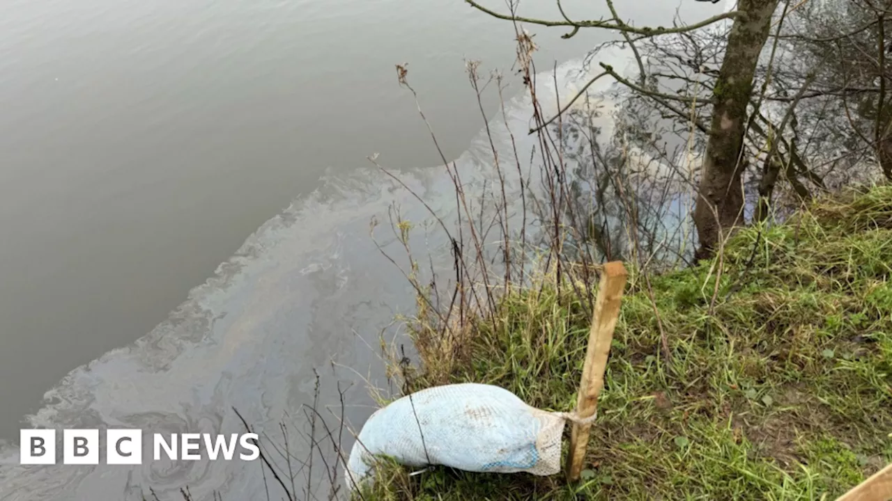 Oil Spill Pollutes River Wye