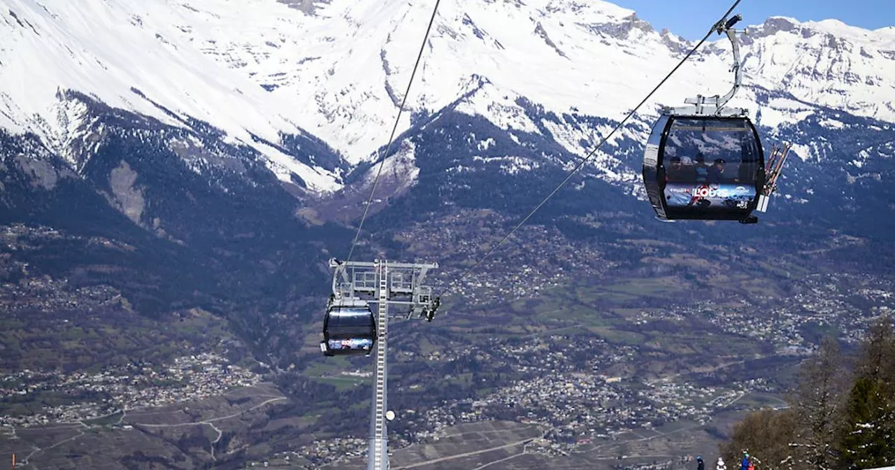 Passagiere aus defekter Gondelbahn evakuiert