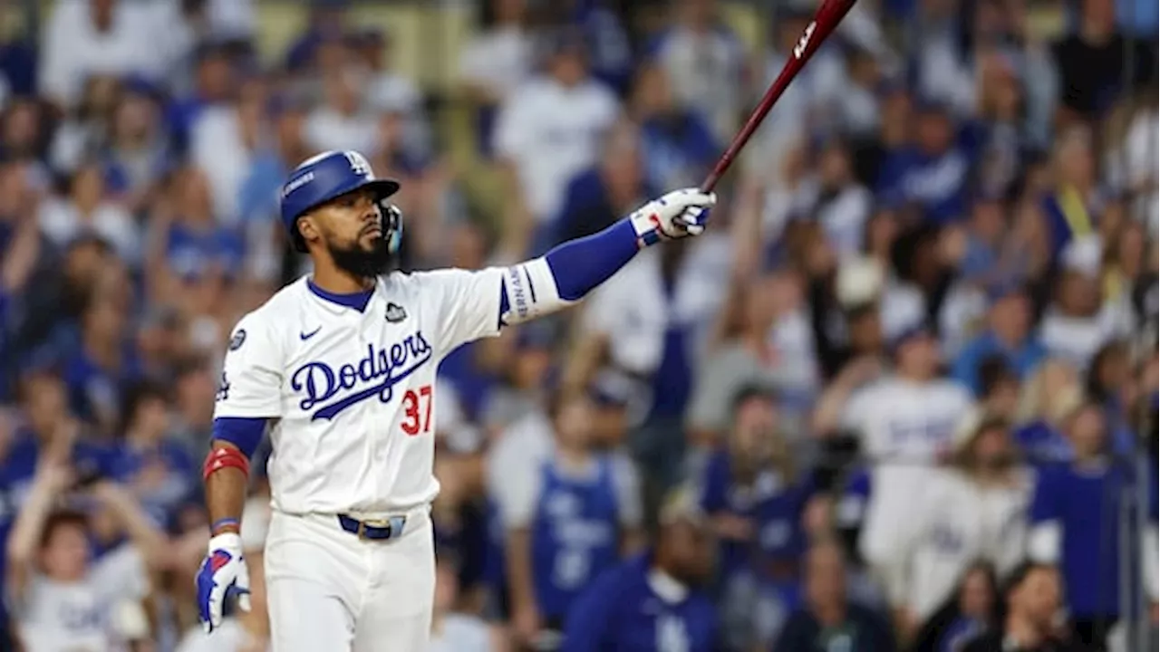 Dodgers Re-Sign All-Star Outfielder Teoscar Hernandez