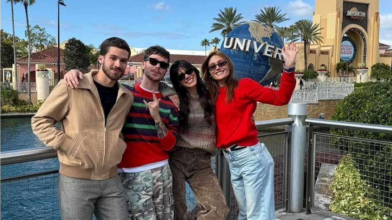 Bruna Marquezine, João Guilherme e Amigos Curtem Final de Ano em Orlando