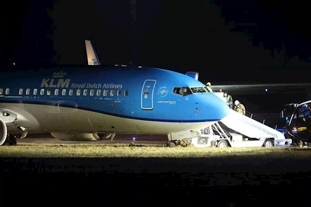 KLM-flyg glider av banan på landning