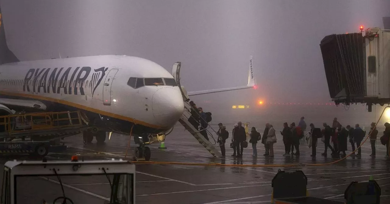 Dense Fog Causes Travel Chaos at UK Airports Ahead of New Year