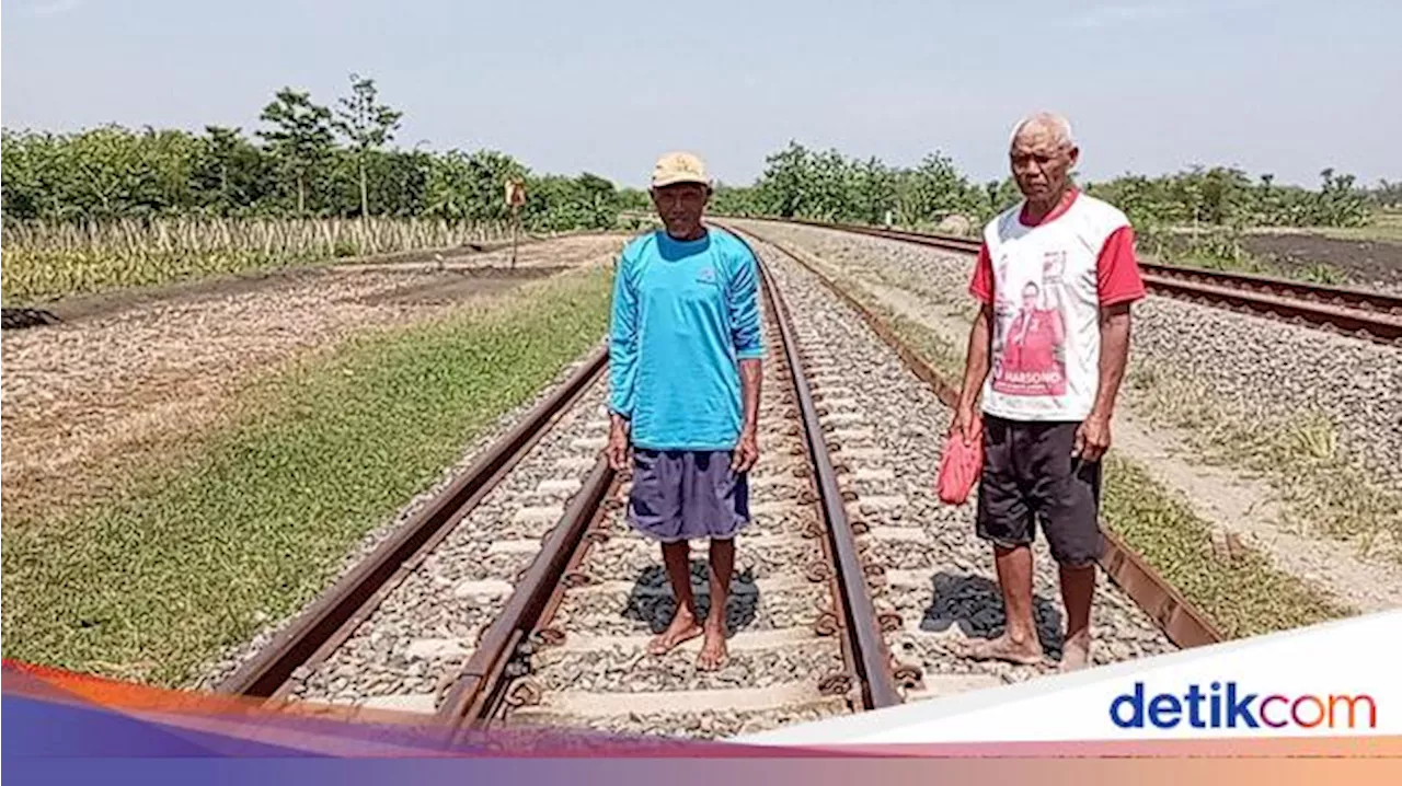 Dua Kakek di Blora Berjasa Hentikan KA Rel Rusak