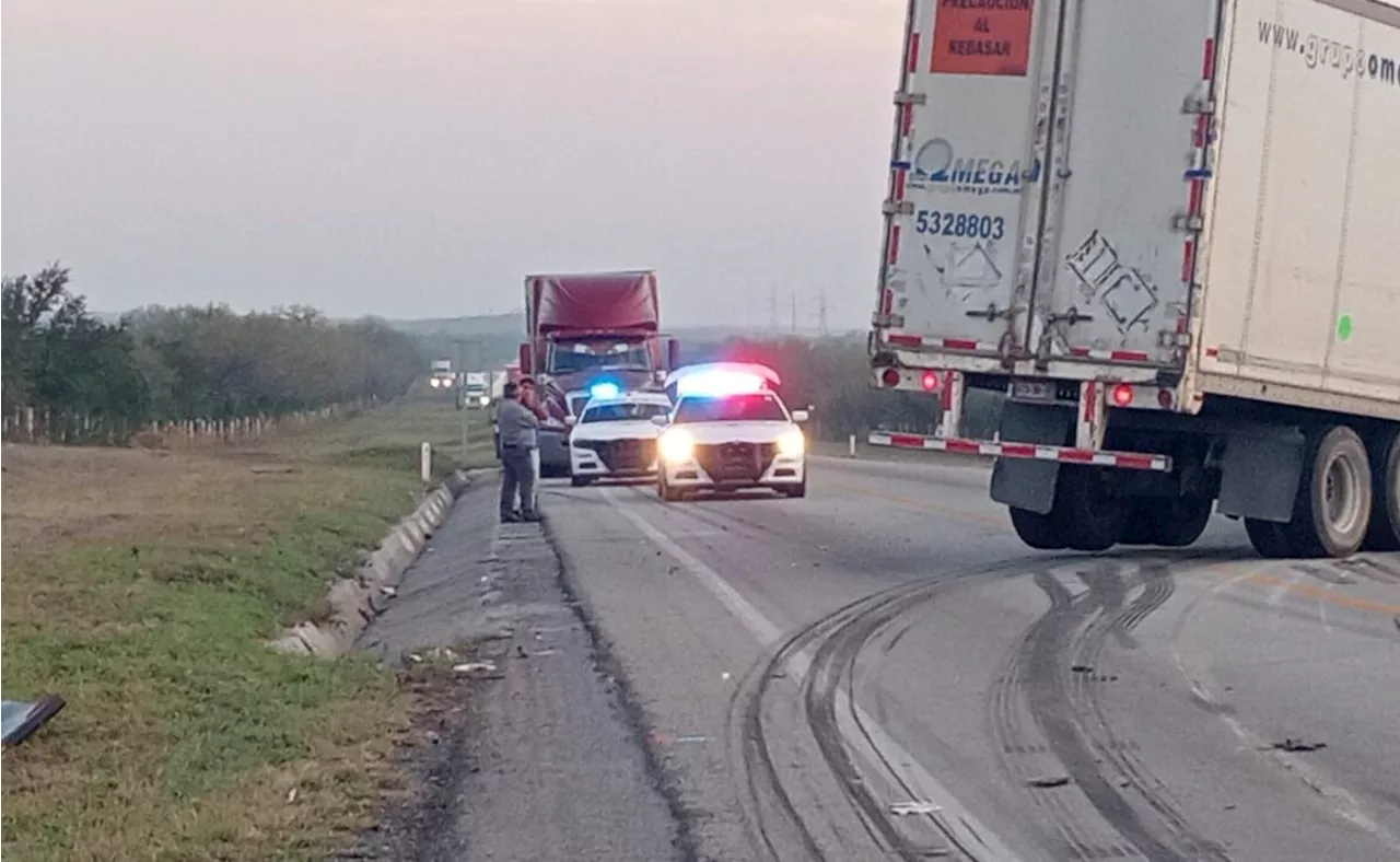 Muertes en accidente carretero en Monterrey-Nuevo Laredo