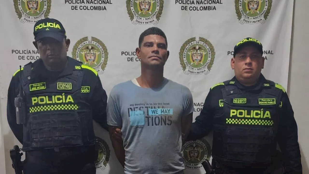 Capturan a hombre tras disparar contra uniformados en Campo de la Cruz