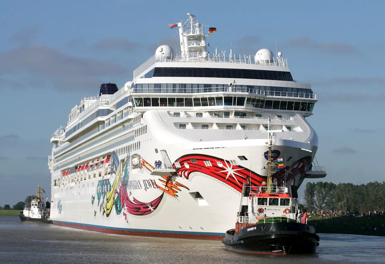 Man on vacation with family goes overboard on Norwegian cruise ship in Bahamas