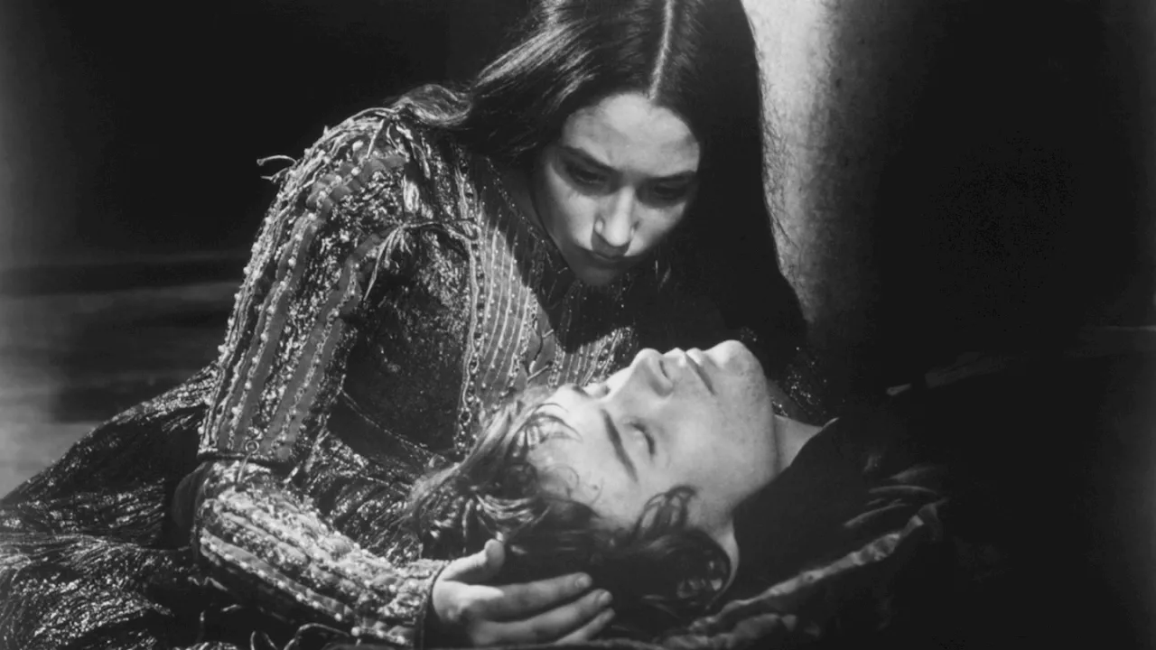 Olivia Hussey, la icónica Julieta, fallece a los 73 años
