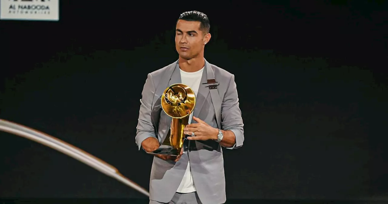 Cristiano Ronaldo Bromea Sobre su Edad y Apoya a Vinicius Jr. en los Globe Soccer Awards