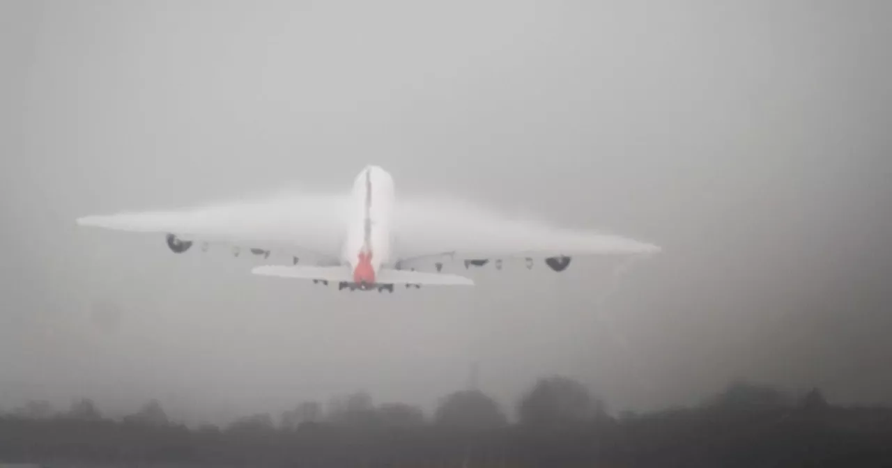 Niebla causa retrasos en vuelos del Reino Unido durante un fin de semana concurrido