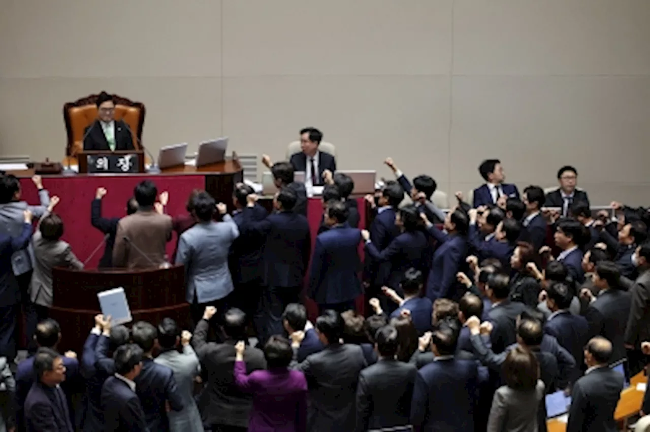 South Korean Political Crisis Threatens Economy