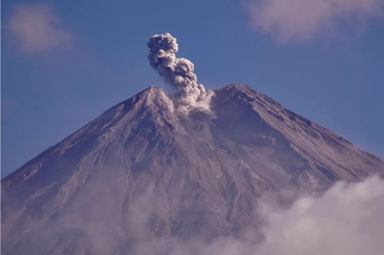 Gunung Semeru Erupsi, PVMBG Berikan Rekomendasi