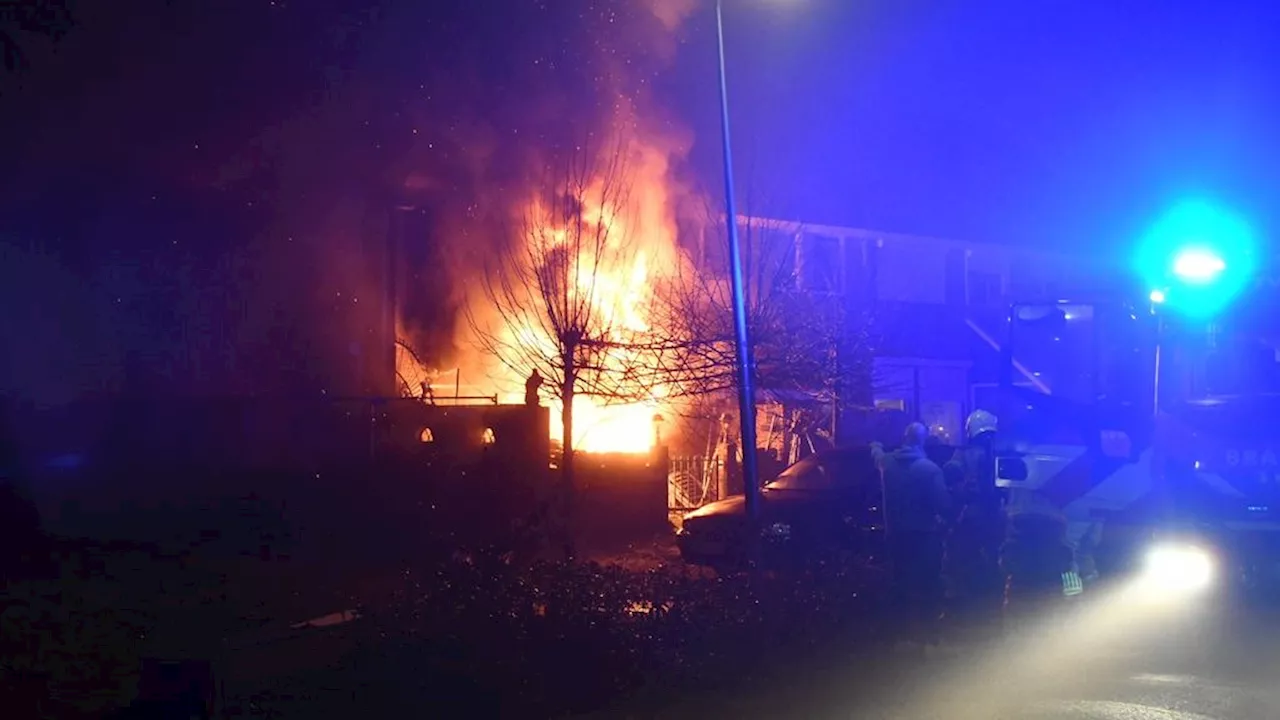 Twee dodelijke slachtoffers bij woningbrand in Vroomshoop