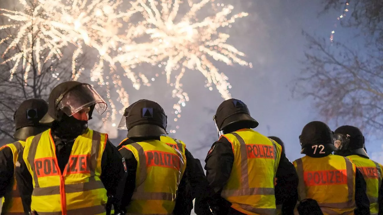 Baden-Württemberg: Silvesternacht: Polizeigewerkschaft fordert Schnellverfahren