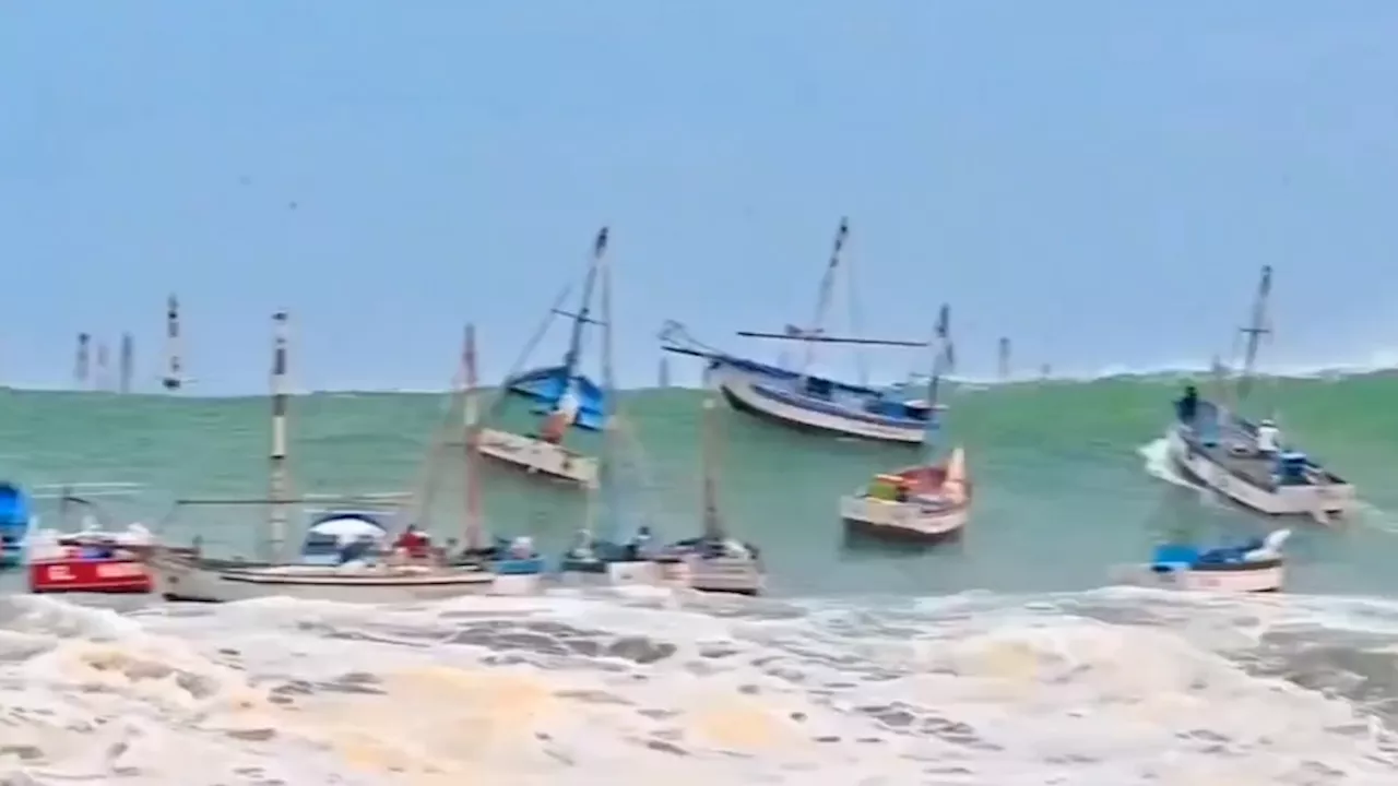 Puertos en Piura y Tumbes cerrados por fuerte oleaje