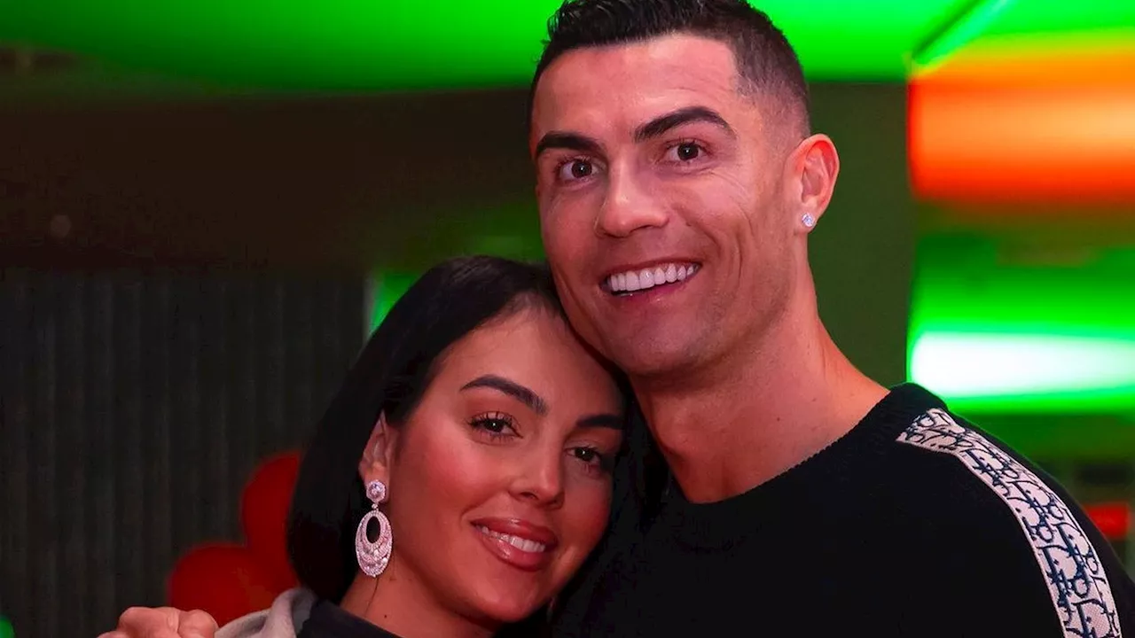 Georgina Rodríguez stahlt Cristiano Ronaldo bei Globe Soccer Awards die Show