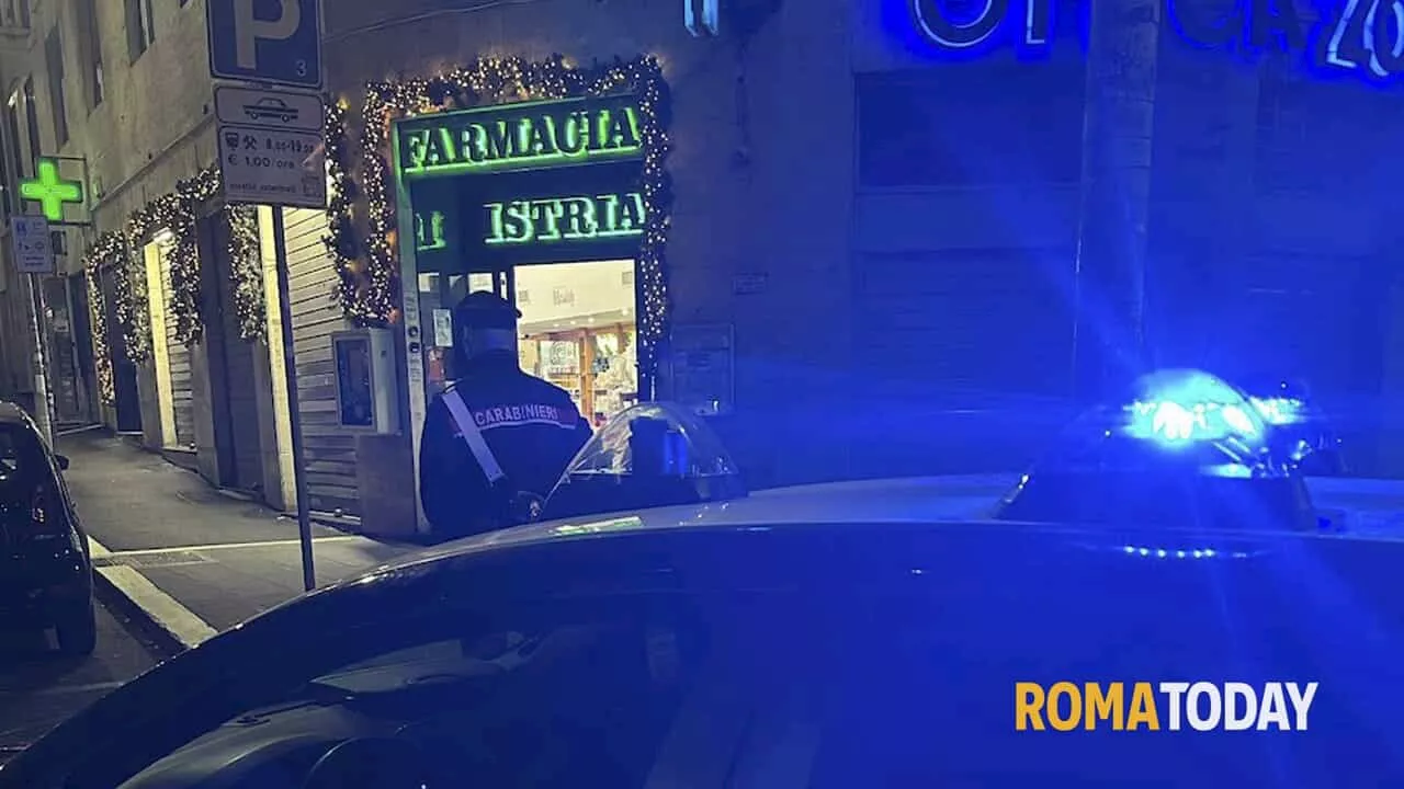 Rapina a Trieste: Farmacista Ferito, Due Rapinatori in Fuga