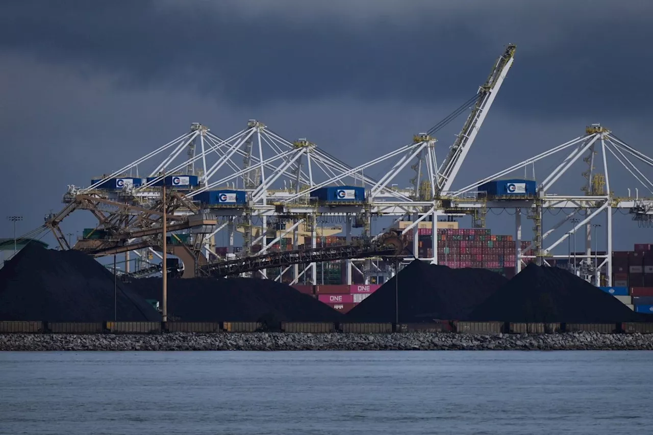 Coal Stacker Fire at Delta Terminal Extinguished