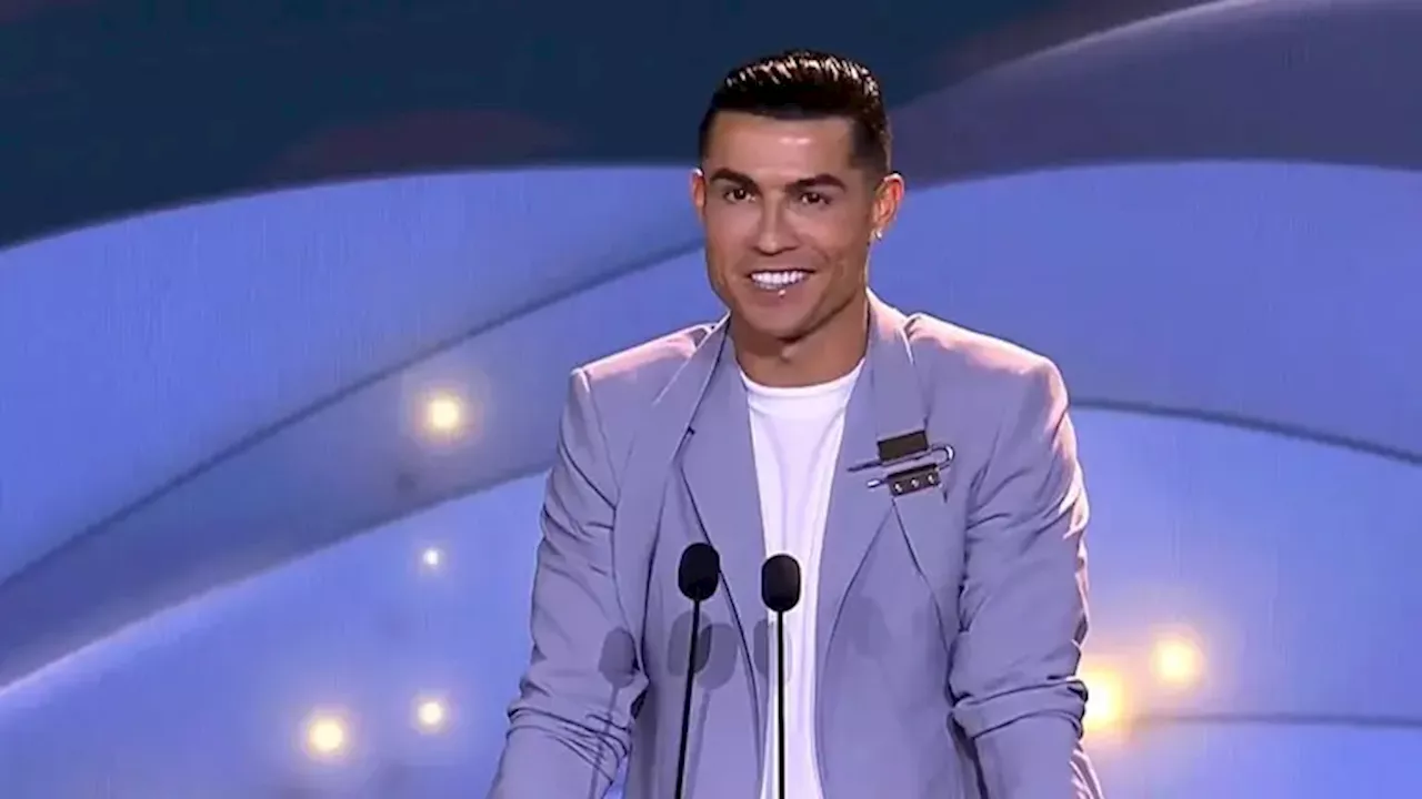 Cristiano Ronaldo bromeó con Lamine Yamal, Vinícius y Jude Bellingham al recibir el premio al Mejor Goleador de Todos los Tiempos