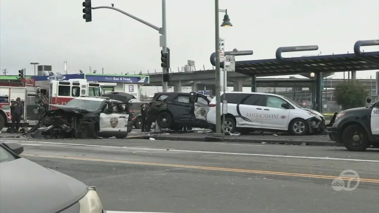 Multiple-Vehicle Crash Involving BART Police in Oakland Hospitalizes Four