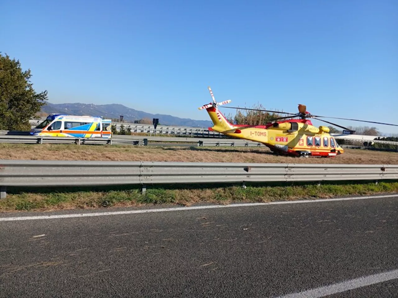 Tragedia sulle strade toscane: due morti in tre incidenti