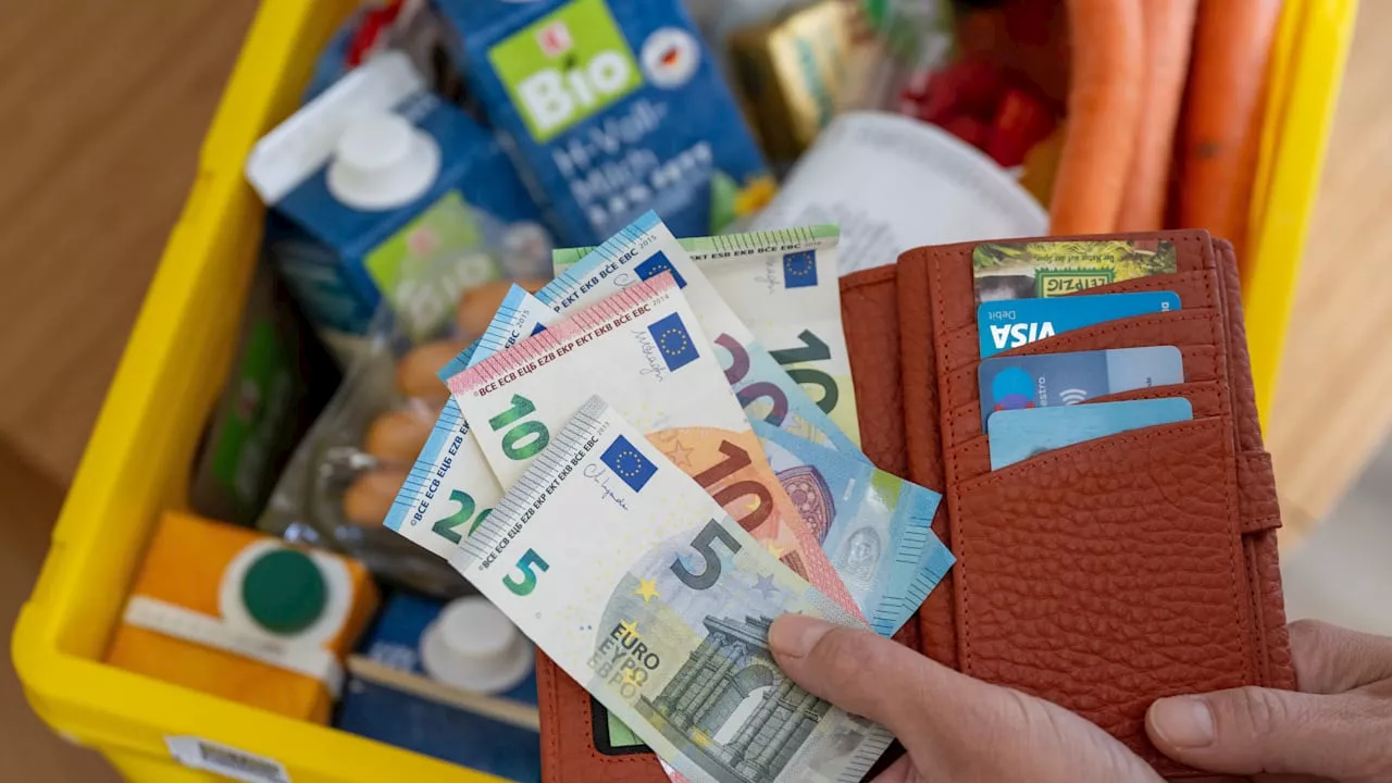 Teurer Alltag: Jeder Dritte spart, um Lebensmittel zu bezahlen