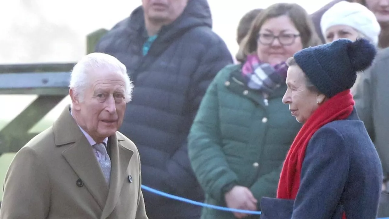 König Charles und Prinzessin Anne besuchen Sonntagsgottesdienst in Sandringham