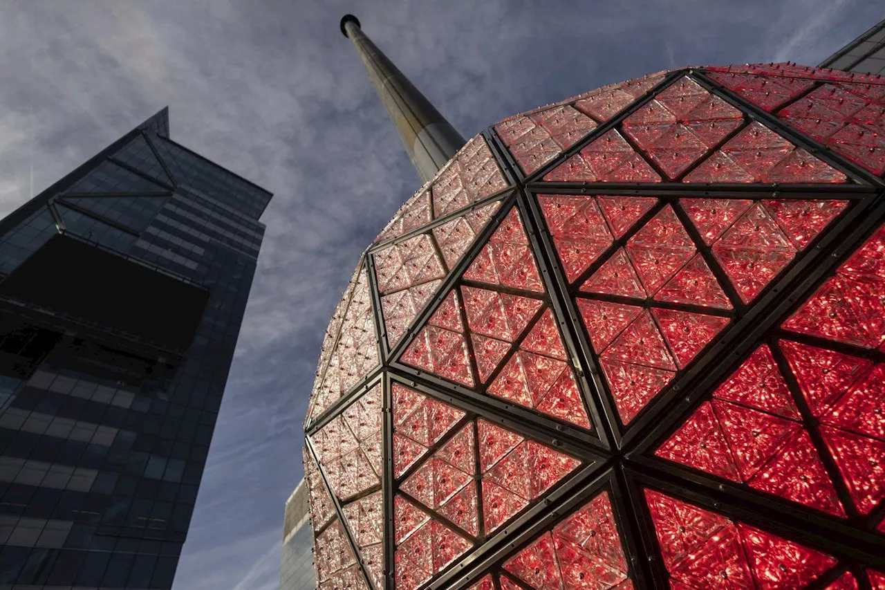 All 2,688 Triangles of Times Square New Year's Eve Ball Replaced