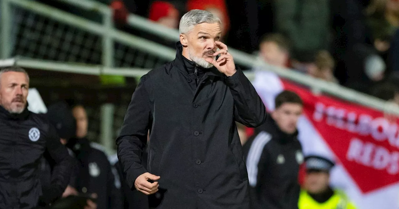 Dundee United Boss Goodwin Targeted by Aberdeen Fans