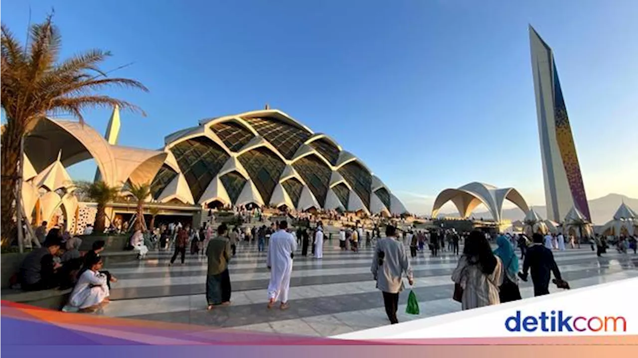 Keindahan Masjid Terapung & Masjid Megah di Indonesia