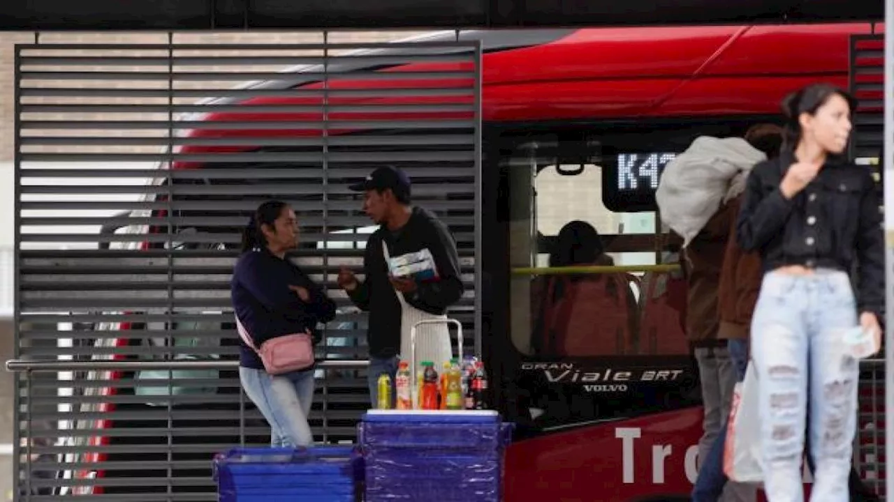 Bogotana con discapacidad visual no se beneficia del aumento del salario mínimo