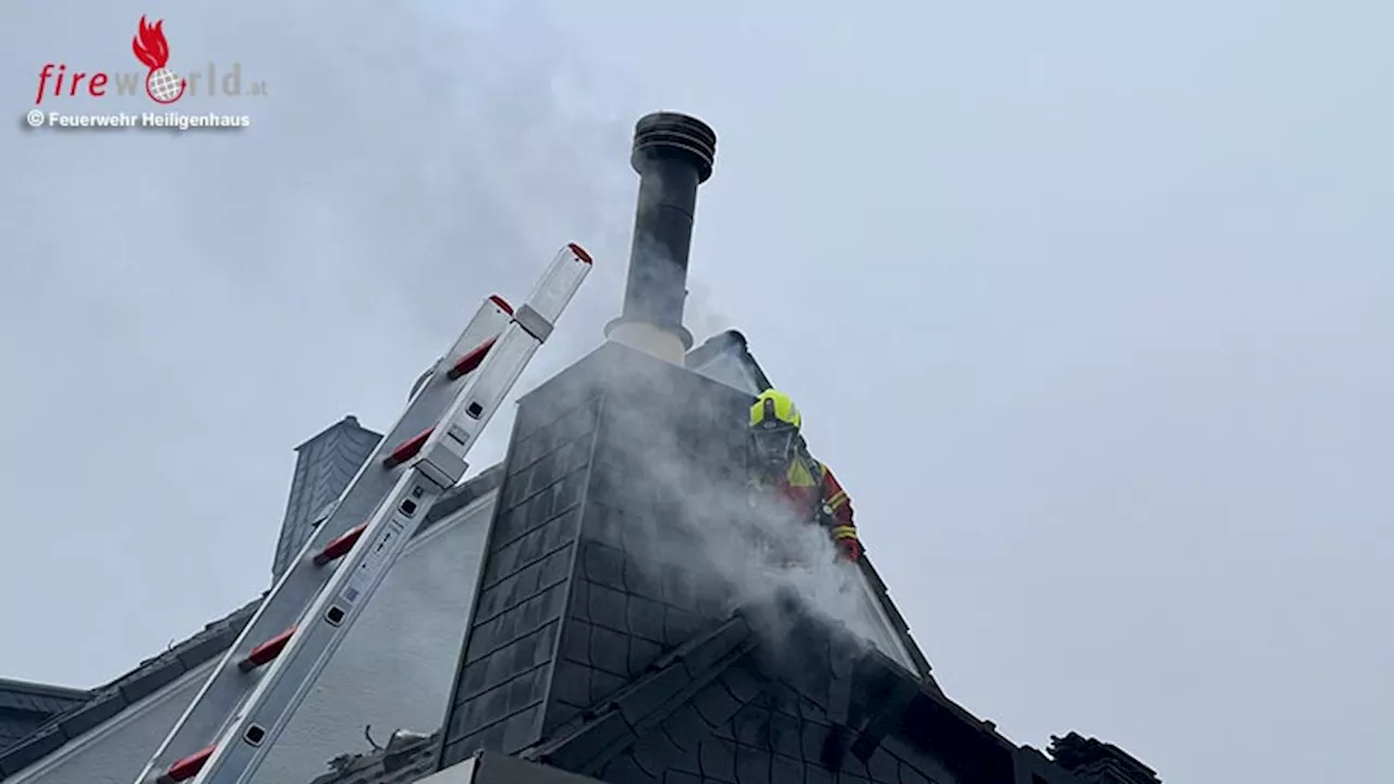 Kaminbrand in Heiligenhaus löst Dachstuhlbrand aus