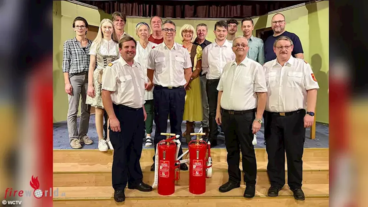 Theatergruppe unterstützt Feuerwehrjugend