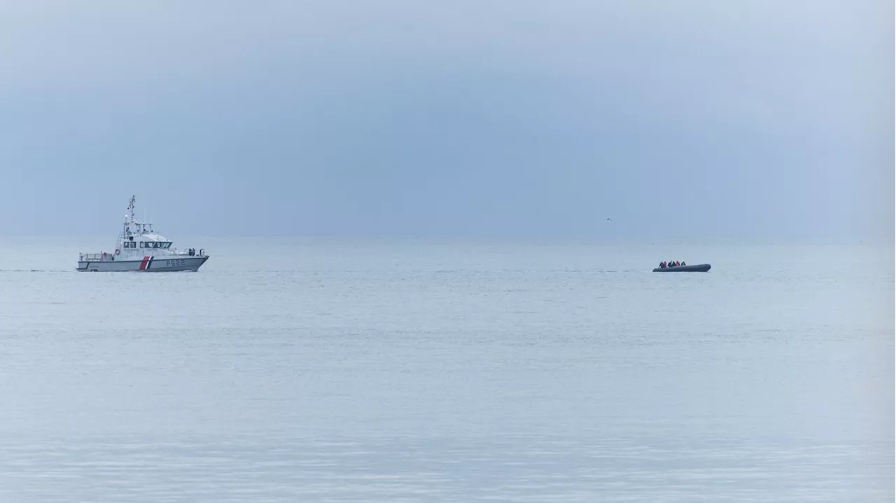 Tragédie en Manche: Trois Migrants Meurent lors d'une Tentative de Traversée