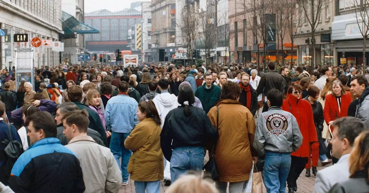 60 Photos Capture the Spirit of 1990s Glasgow