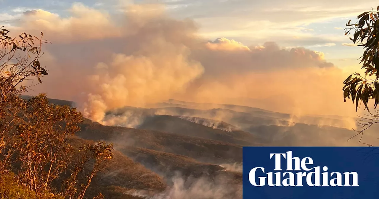 Bushfires and Scorching Heat Wave Threaten Australia's New Year