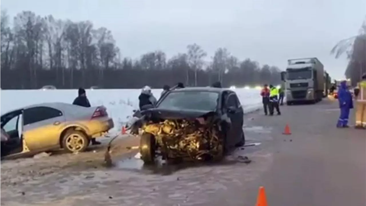 Один человек погиб и четверо пострадали в ДТП на трассе Москва