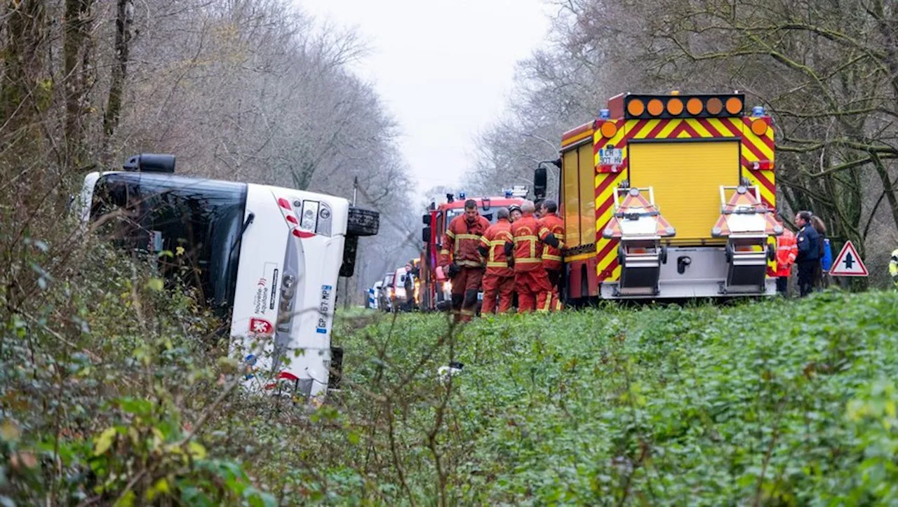 Tragédie sur la route : une adolescente décède dans un accident de car impliquant un chauffeur positif à la cocaïne