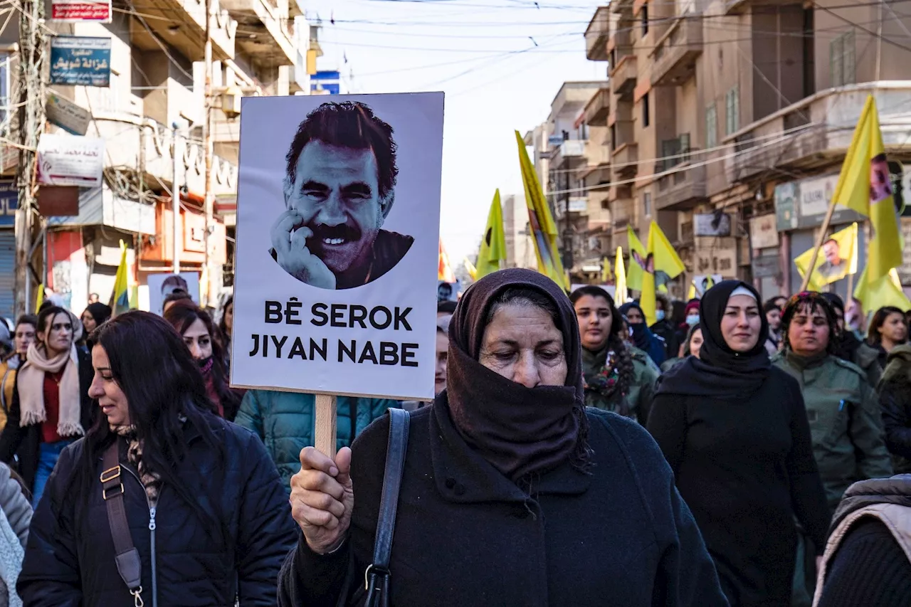 Deux Députés du DEM Rencontrer Abdullah Öcalan en Prison