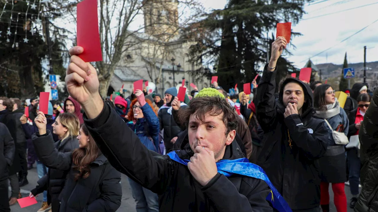 Kavelashvili Presta Giuramento come Presidente della Georgia: Crisi Politica Si Aggrava