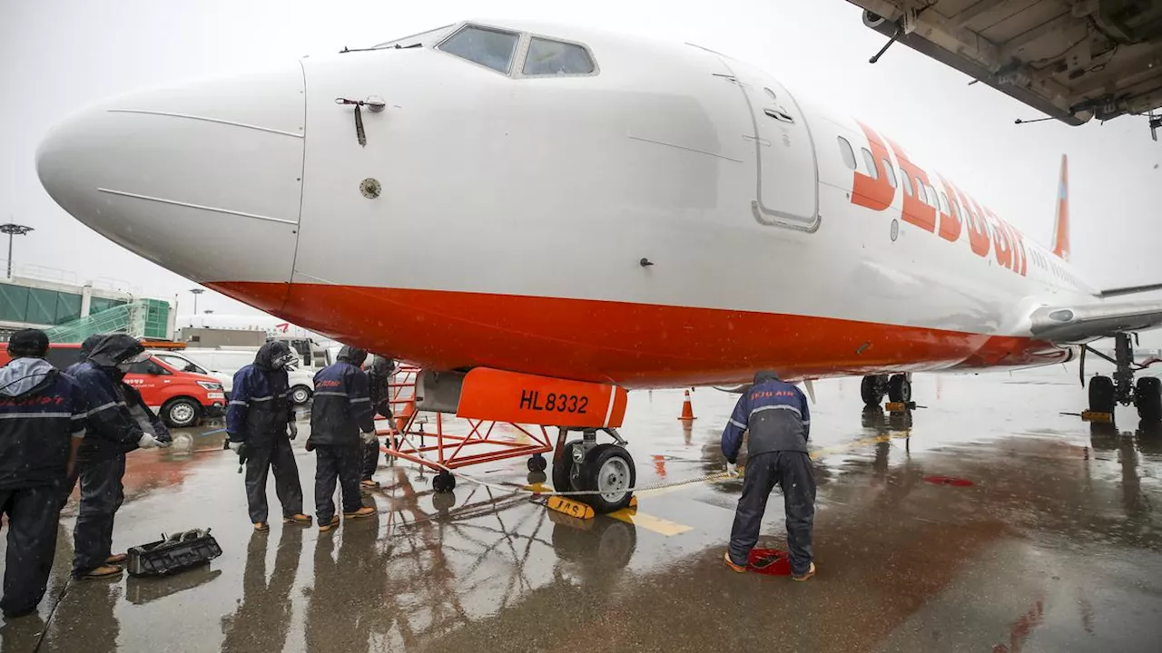 Pesawat Jeju Air Tergelincir di Bandara Muan, Korea Selatan